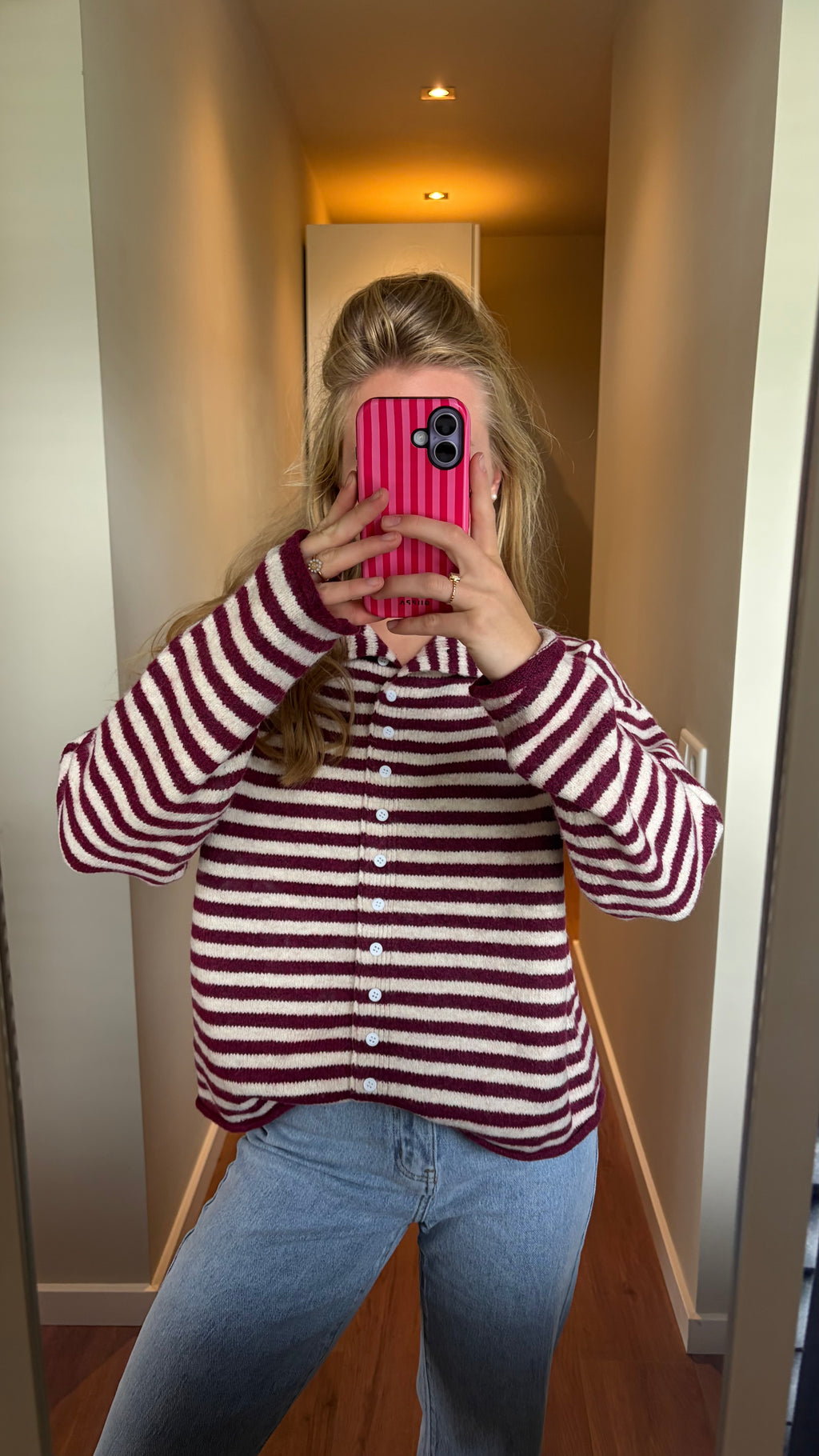 HM - Red essential