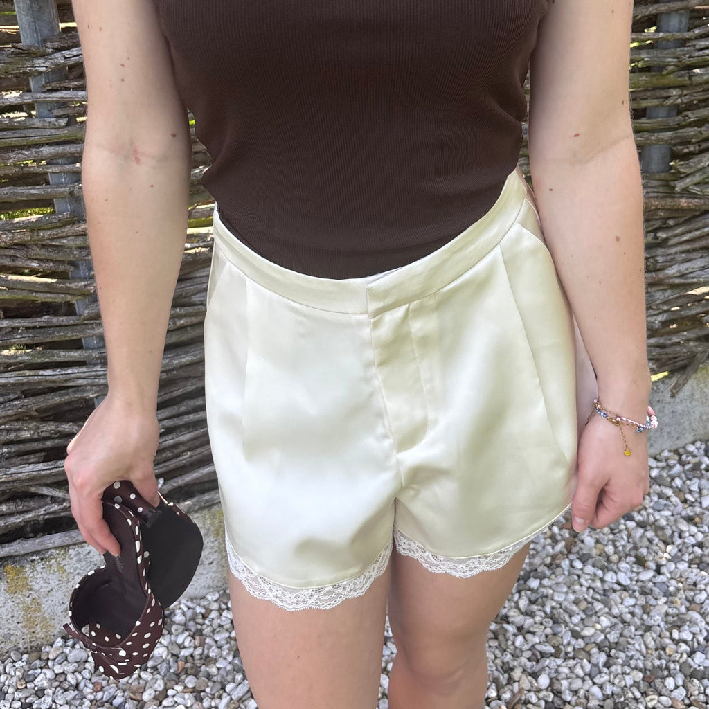 HM - Lacy short
