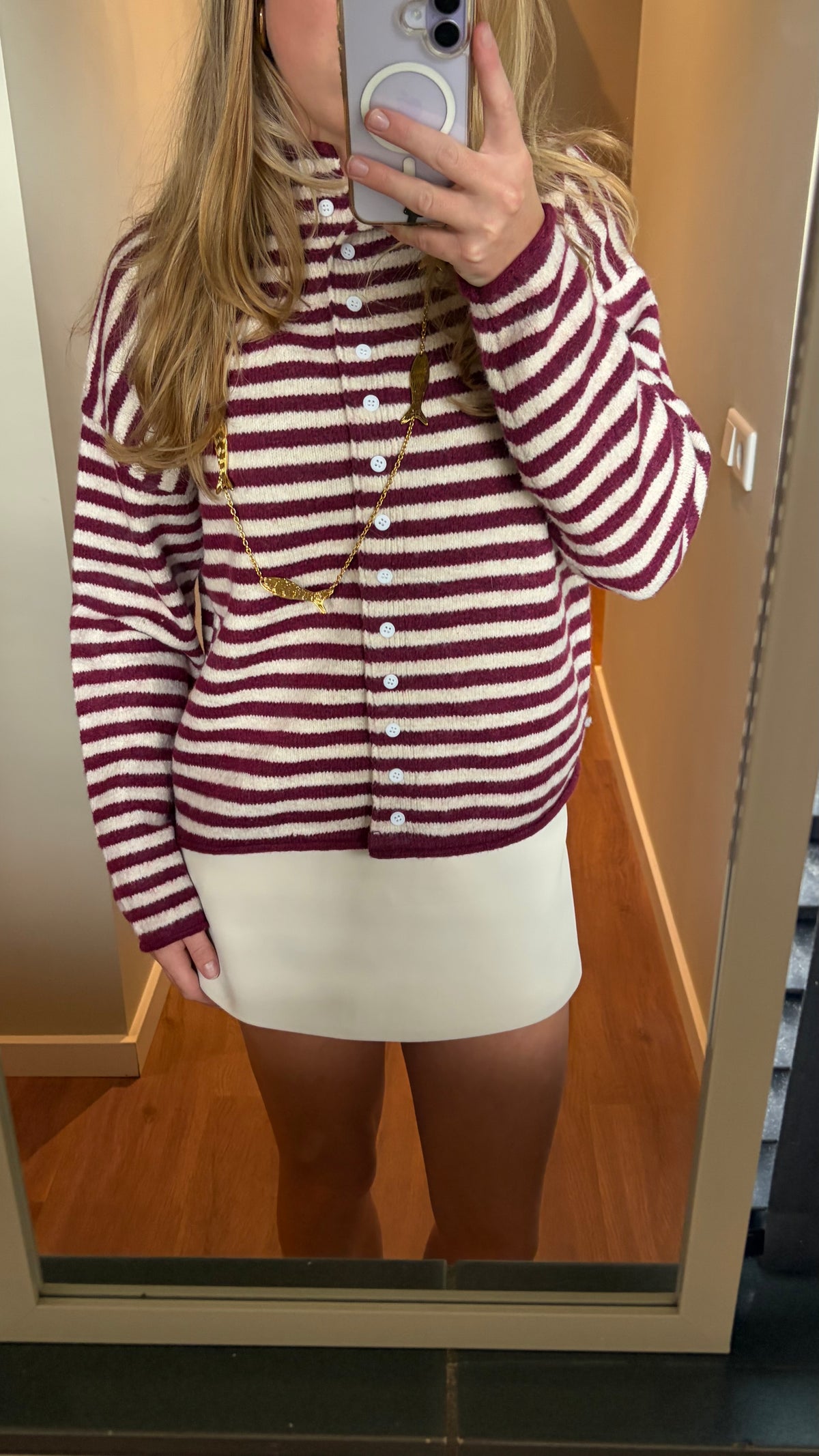 HM - Red essential